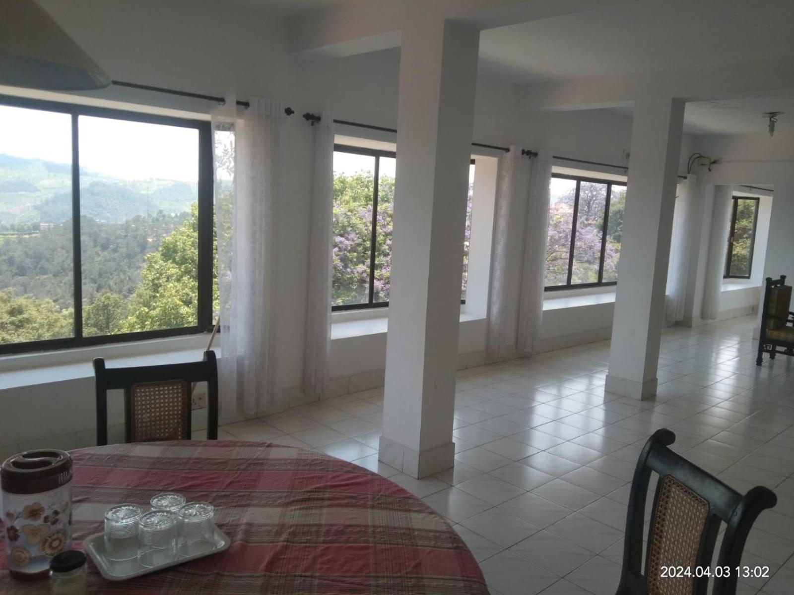 Bed and Breakfast Camellia Heights 1&2 Кунур Экстерьер фото
