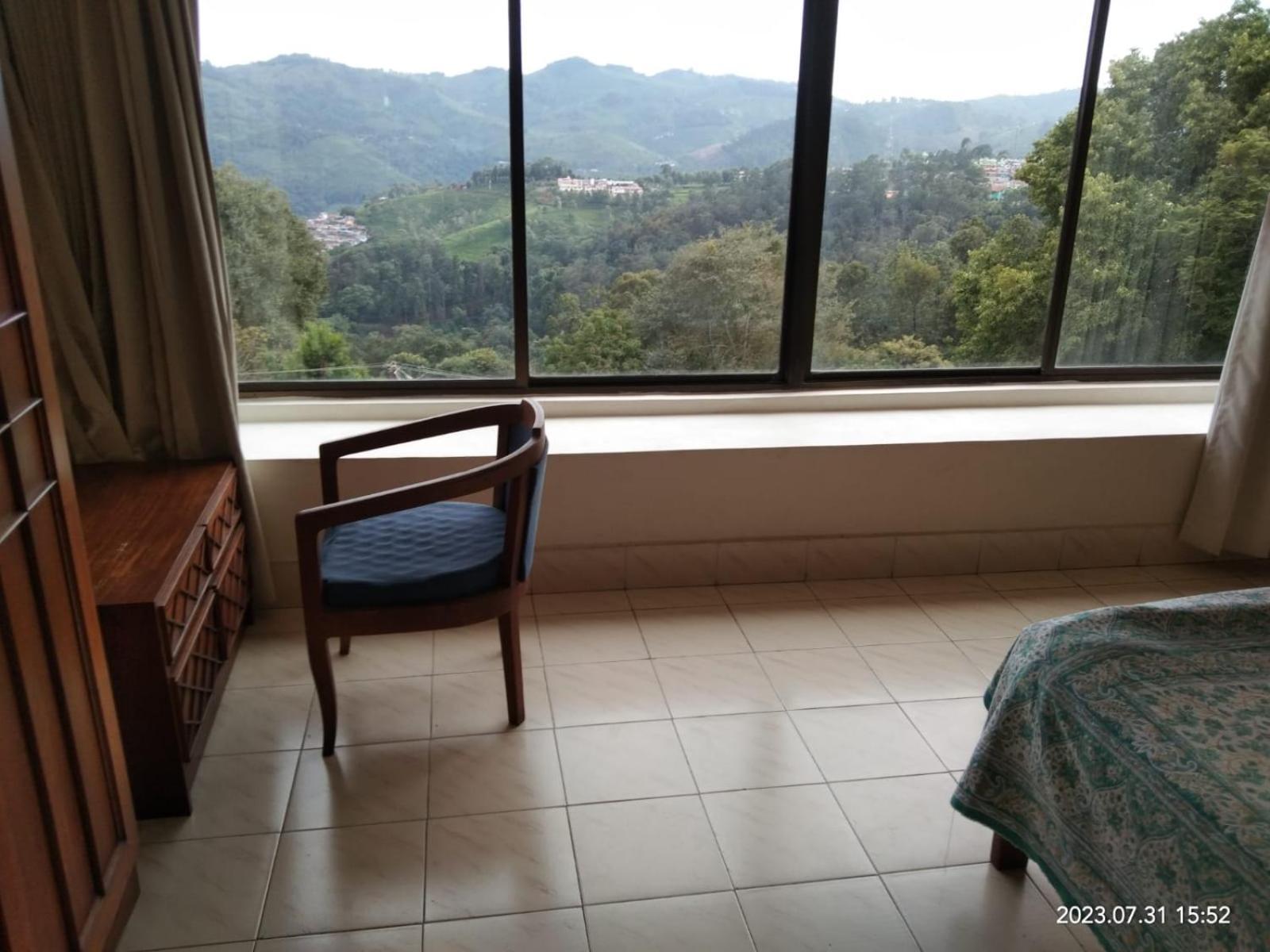 Bed and Breakfast Camellia Heights 1&2 Кунур Экстерьер фото